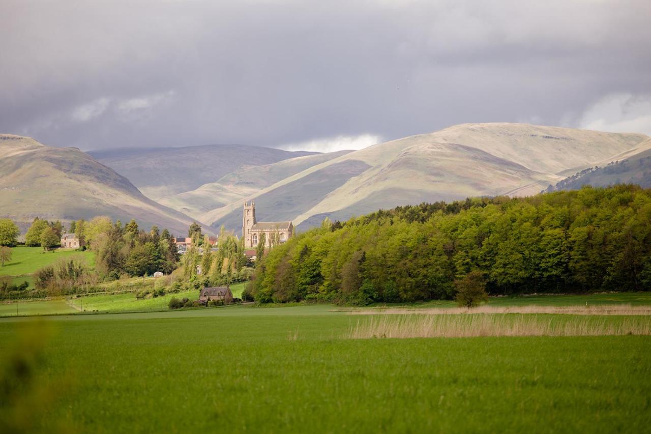 Luxury Glamping Anthropod-Ben Cleugh-With Hot Tub Hotel Clackmannan Kültér fotó